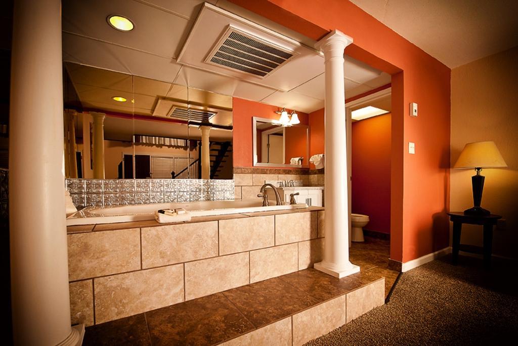 Grand Texan Hotel And Convention Center Midland Eksteriør billede