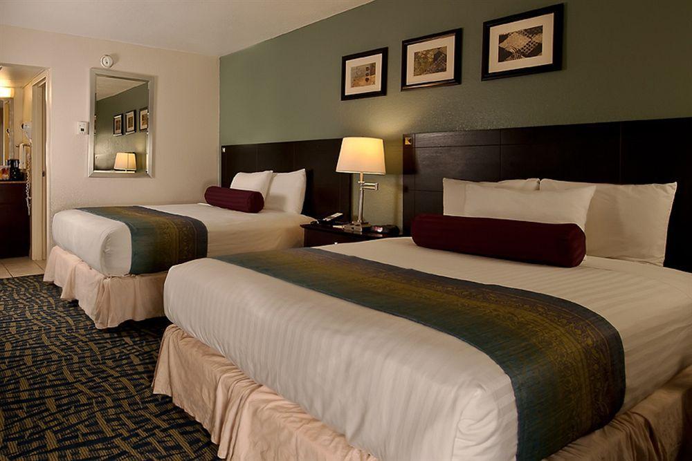 Grand Texan Hotel And Convention Center Midland Eksteriør billede