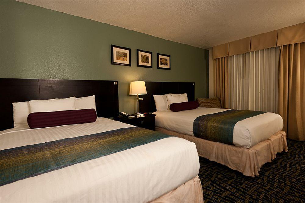 Grand Texan Hotel And Convention Center Midland Eksteriør billede