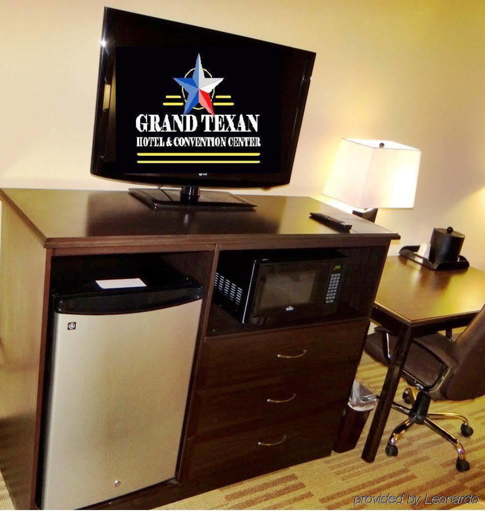 Grand Texan Hotel And Convention Center Midland Eksteriør billede